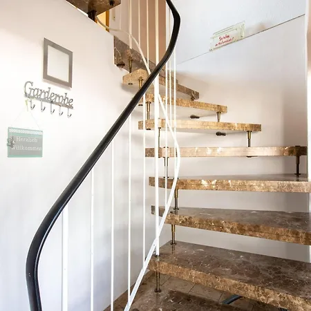 Delightful In Near Forest 바텐베르그