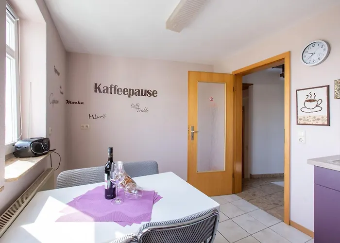 Delightful In Near Forest Apartment *